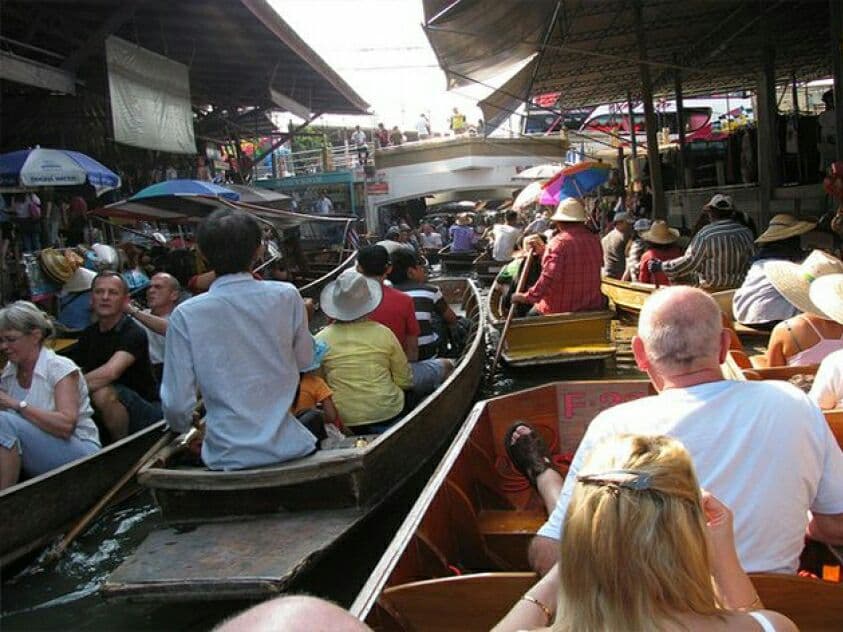В октябре Таиланд обсудит проект по тотальной слежке за туристами.