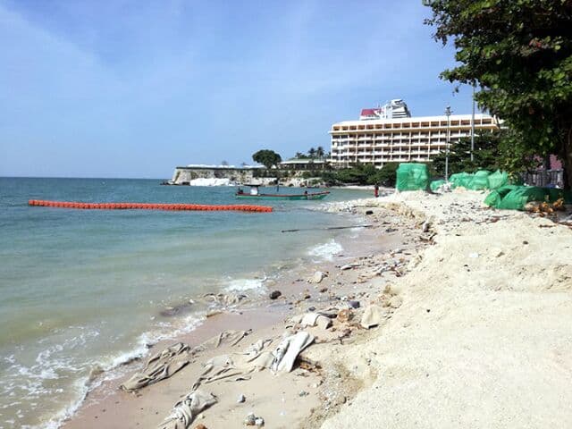 Таиланд. Новости: В проекте по обновлению песка на пляже Паттайи произошла очередная задержка.