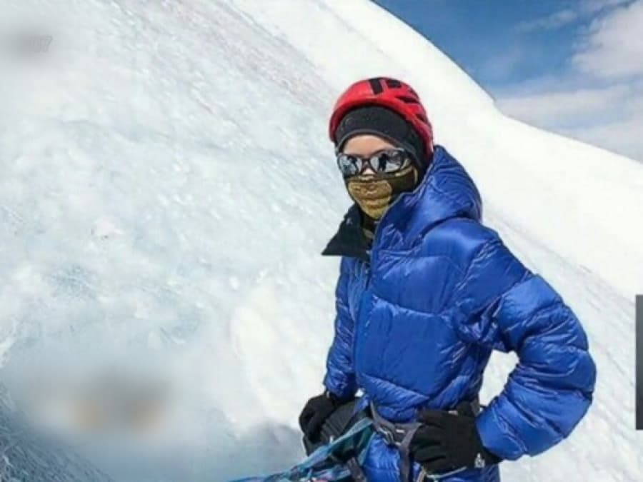 Сегодня Эверест покорился первой женщине из Таиланда.
