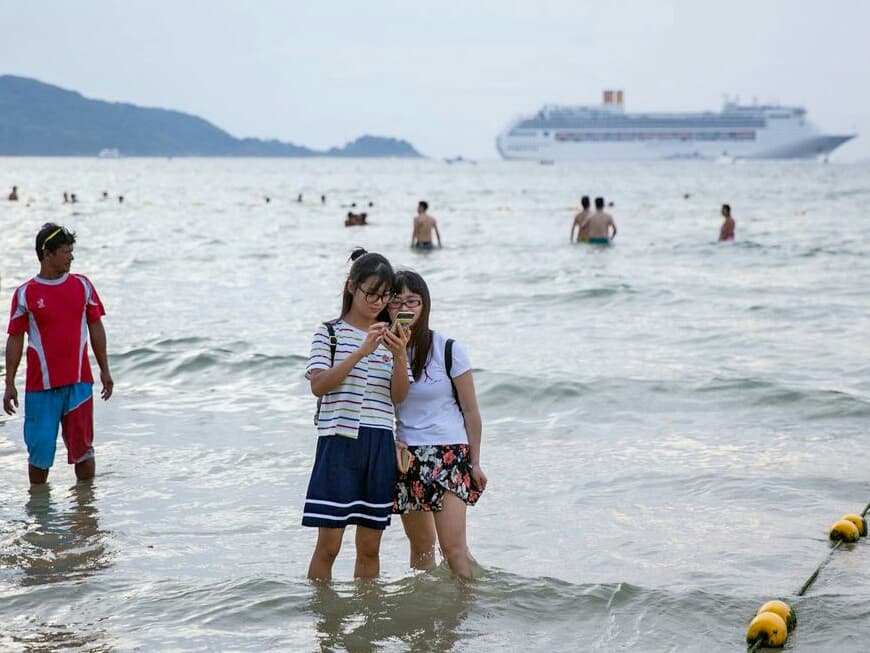 Тайланд. Новости: Тайские турфирмы добиваются отмены виз для китайцев.