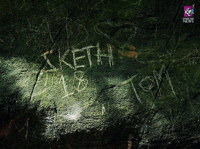 Туристам, которые разрисовали пещеру в Чанг-Мае, грозит тюрьма.