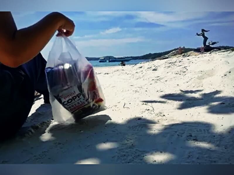 Ко Самет сказал "нет" пластиковым пакетам. Ко Самет сказал "нет" пластиковым пакетам.