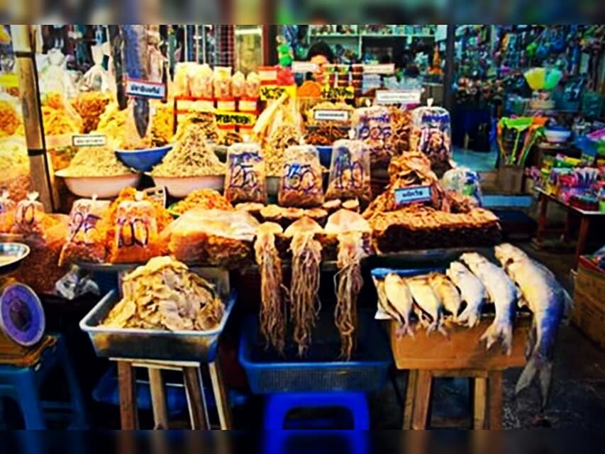 В Хуа-Хине рестораны подпишут меморандум о сдерживании цен.