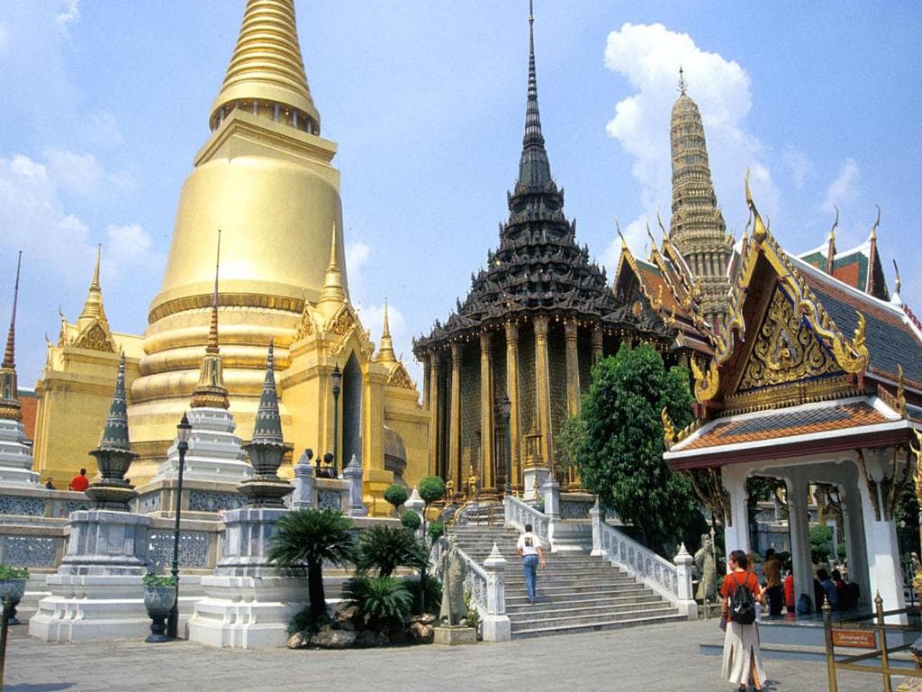 Бангкок занял 2-е место в мире по популярности среди туристов.