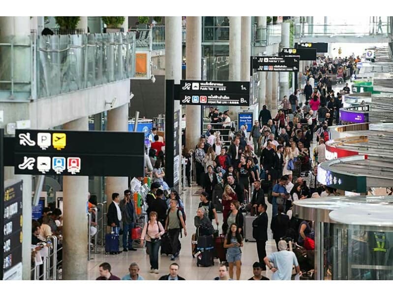 В 2018 году Таиланд посетили рекордные 38,3 миллиона туристов. В 2018 году Таиланд посетили рекордные 38,3 миллиона туристов.