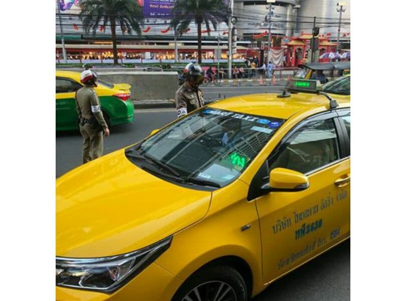 В Facebook нашли способ, как отомстить таксистам, которые не берут пассажиров.