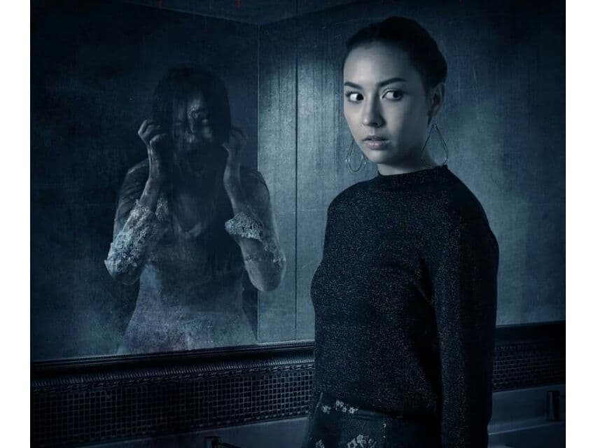 Жуть! В Бангкоке дух мёртвого охранника пообщался с соседями.