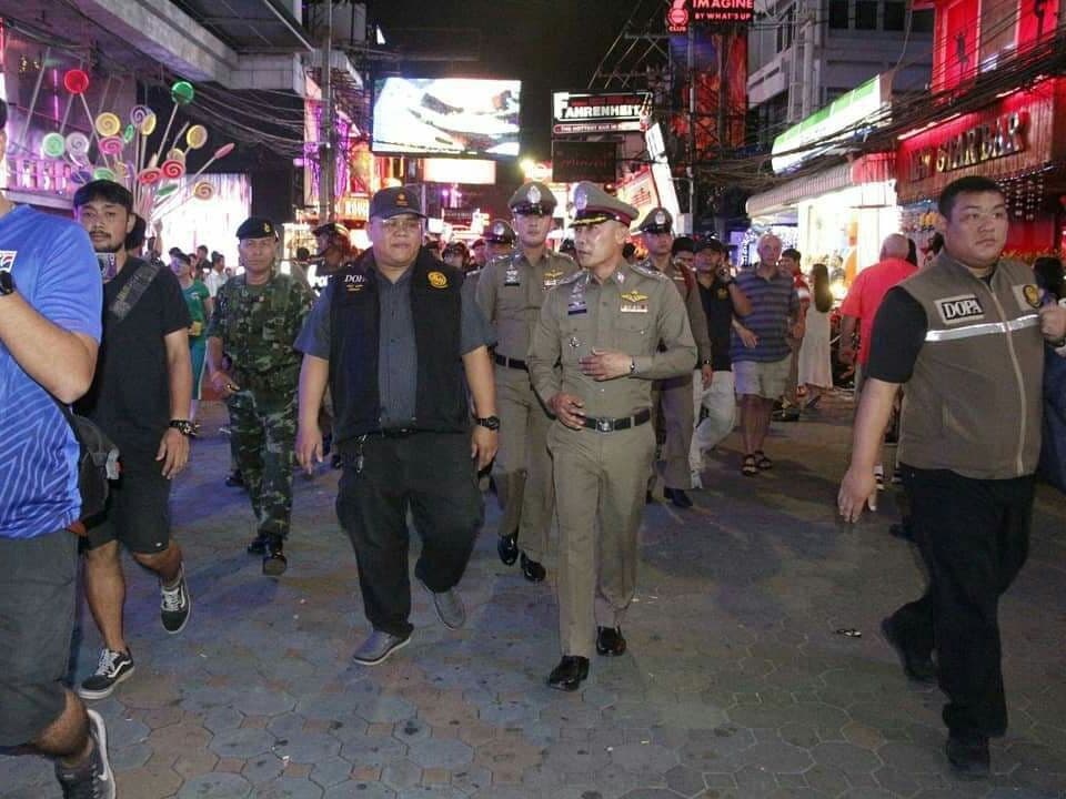 Полицейские и военные не нашли проституток на Уолкин-стрит.