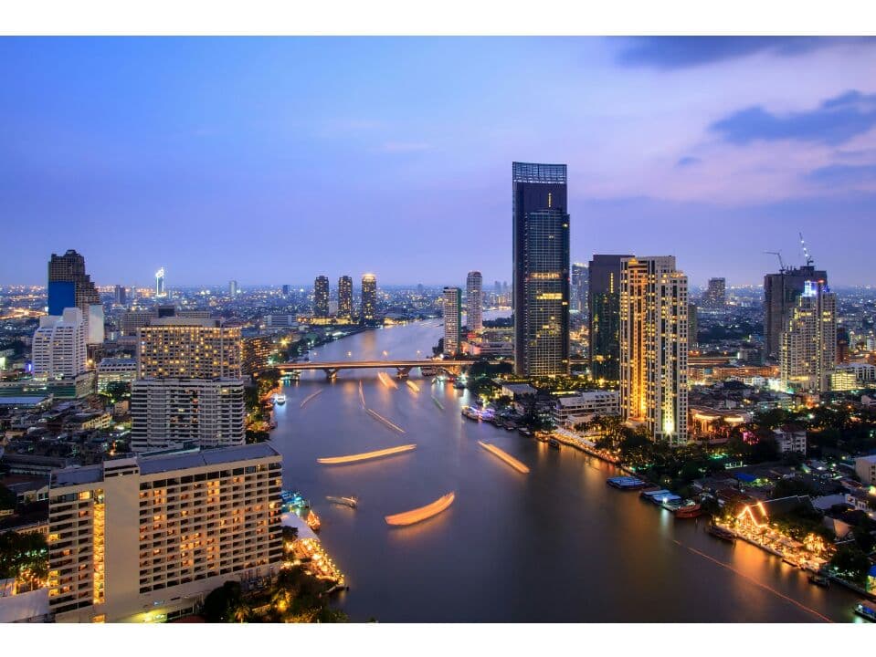 Бангкок поднялся в рейтинге самых дорогих городов в мире.