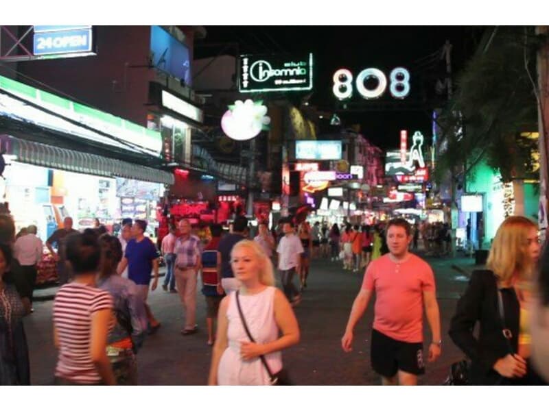 В Паттайе внезапно "кончились" европейские туристы: -30% в этом году.