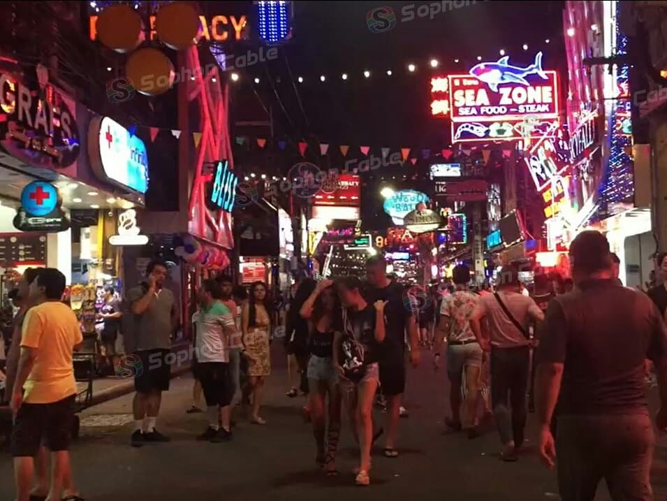 Паттайя готова продлить рабочее время баров до 4 утра, но есть 3 условия.