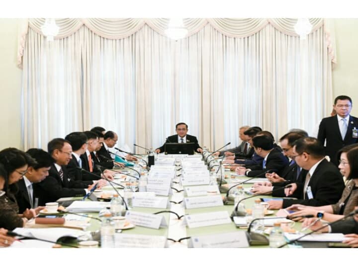 Премьер-министр не одобрил предложение об отмене VOA для китайцев.