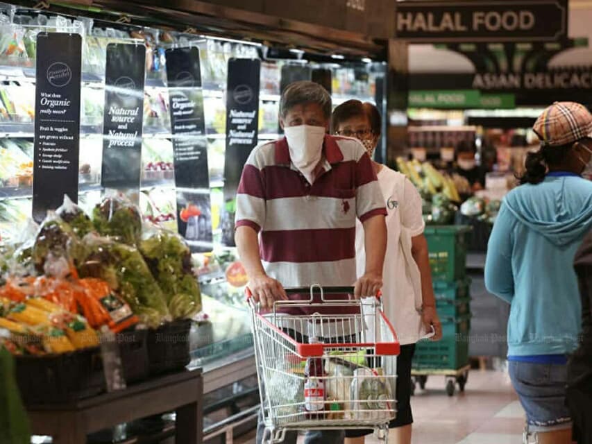 Почти весь бизнес Бангкока закрылся на карантин до 12 апреля.