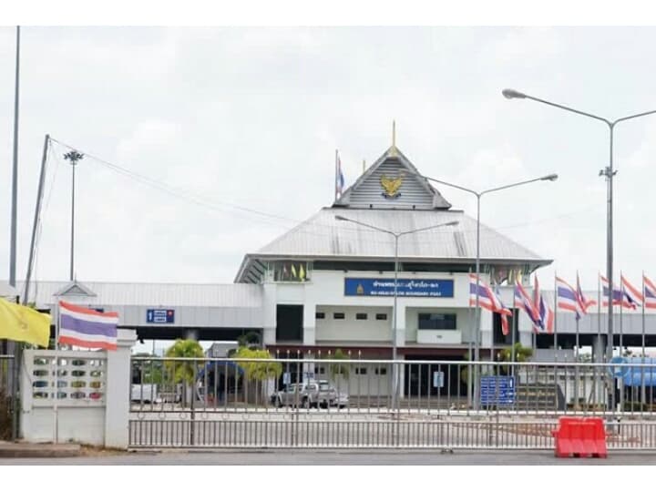 Таиланд запретил своим гражданам возвращаться домой из Малайзии.