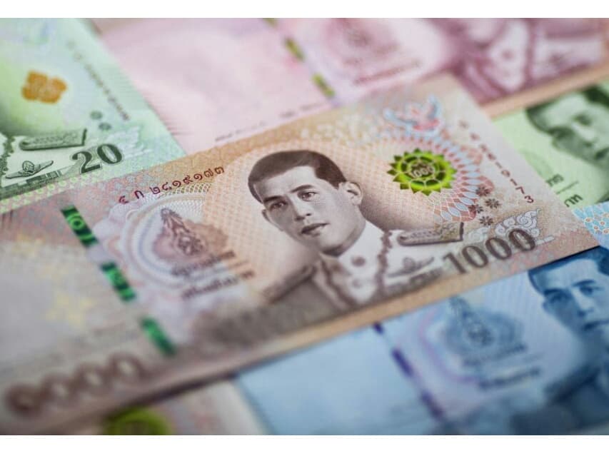 Более 13 млн тайцев подали заявку на получение антикризисных 5'000 бат.