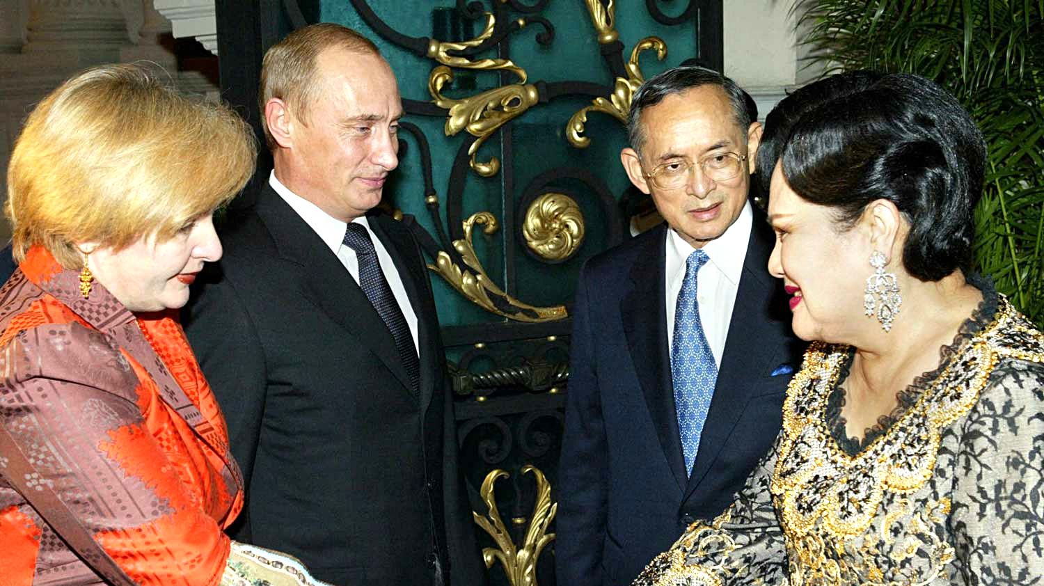 Путин с королём Таиланда