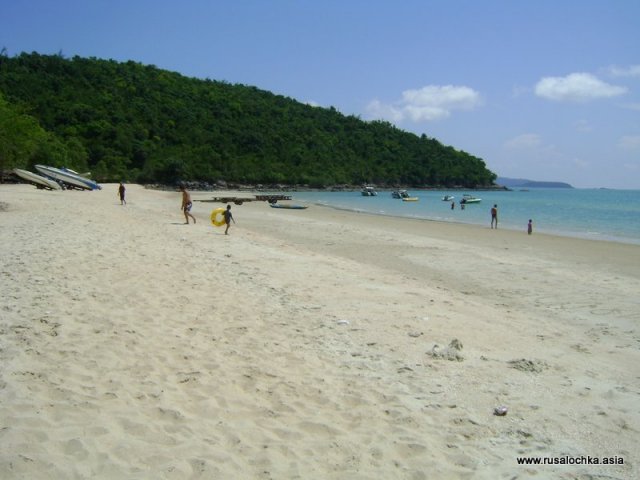 Военный пляж, Сай Кео.