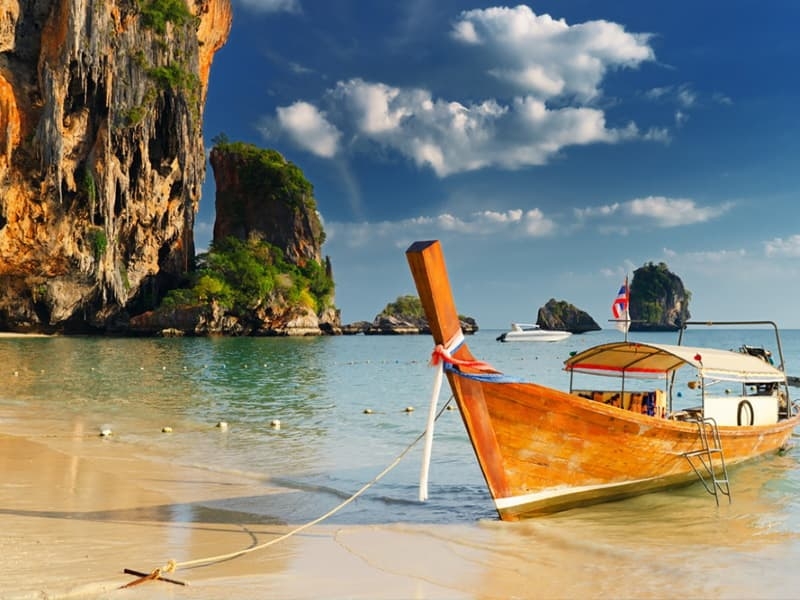 Новая экскурсия в Паттайе - Автоботы + Аюттайя