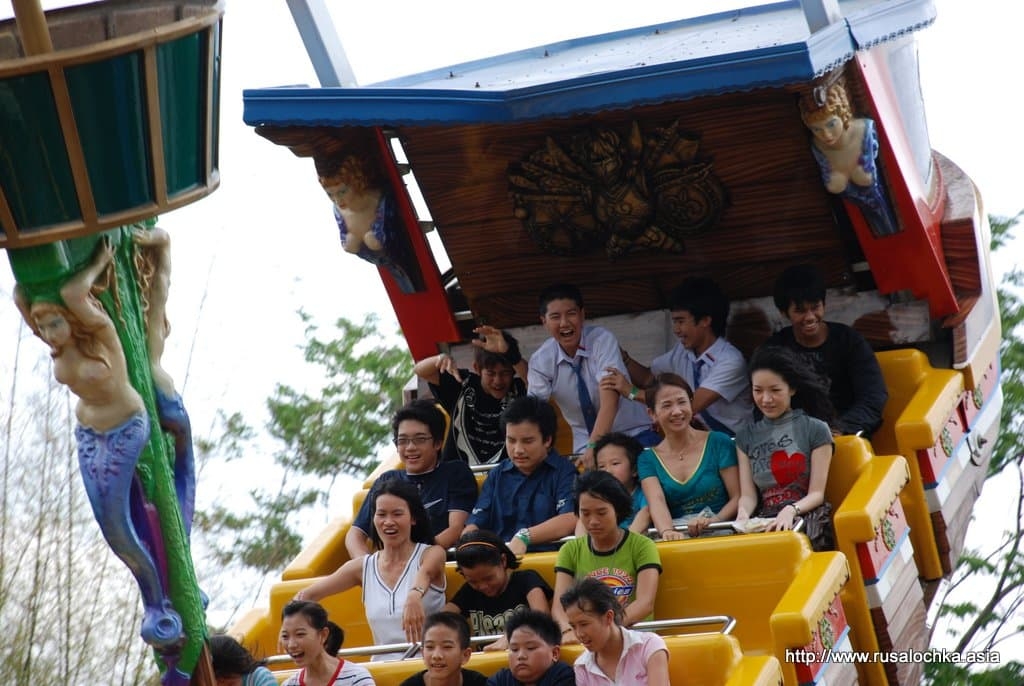 Экскурсия из Паттайи в Дрим Велд (Dream World) в Бангкоке.