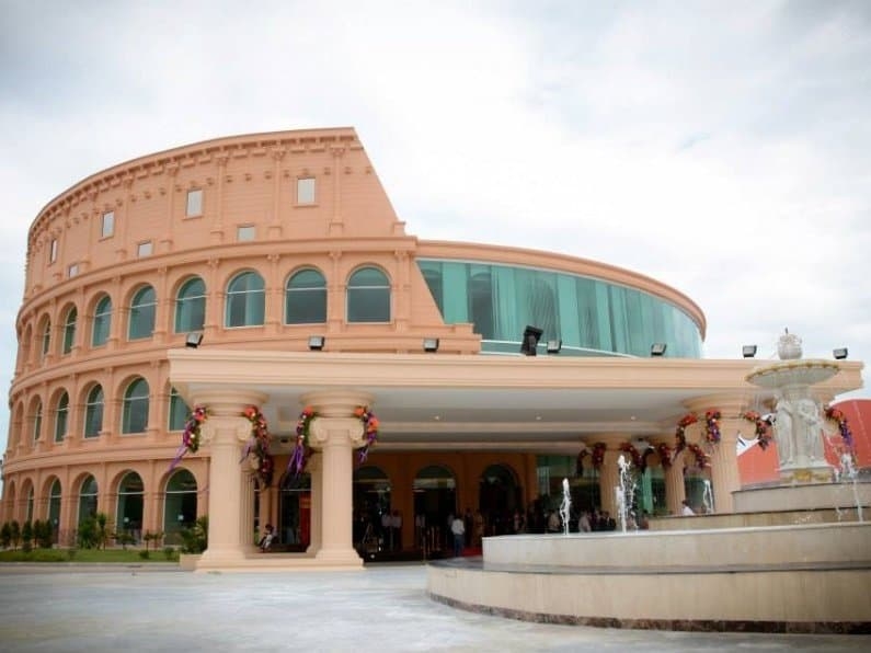 Тайланд. Экскурсия с Паттайи. Шоу - кабаре трансвеститов Колизей (Colosseum Show).